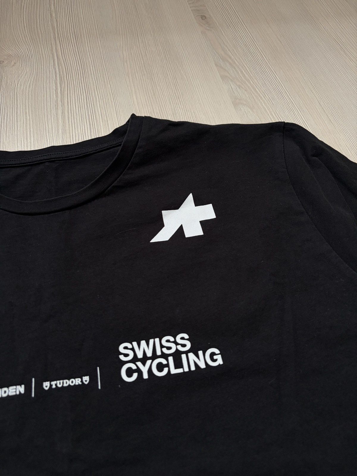 Cafe du Cycliste assos Swiss Cycling T-shirt Size US L / EU 52-54 / 3 - 4 Thumbnail