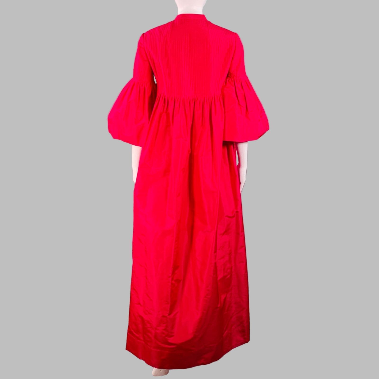 Vintage Red Silk Taffeta Bell Sleeves Floor Length Opera Coat Size XS / US 0-2 / IT 36-38 - 3 Thumbnail