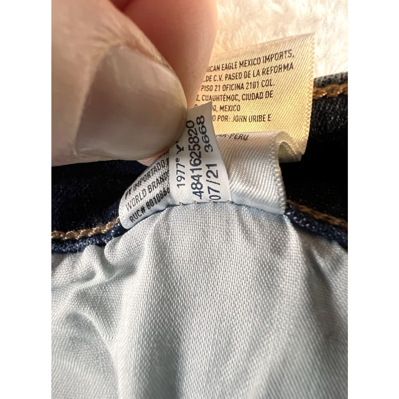 American Eagle Outfitters VINTAGE? No. Size 28" / US 6 / IT 42 - 6 Thumbnail