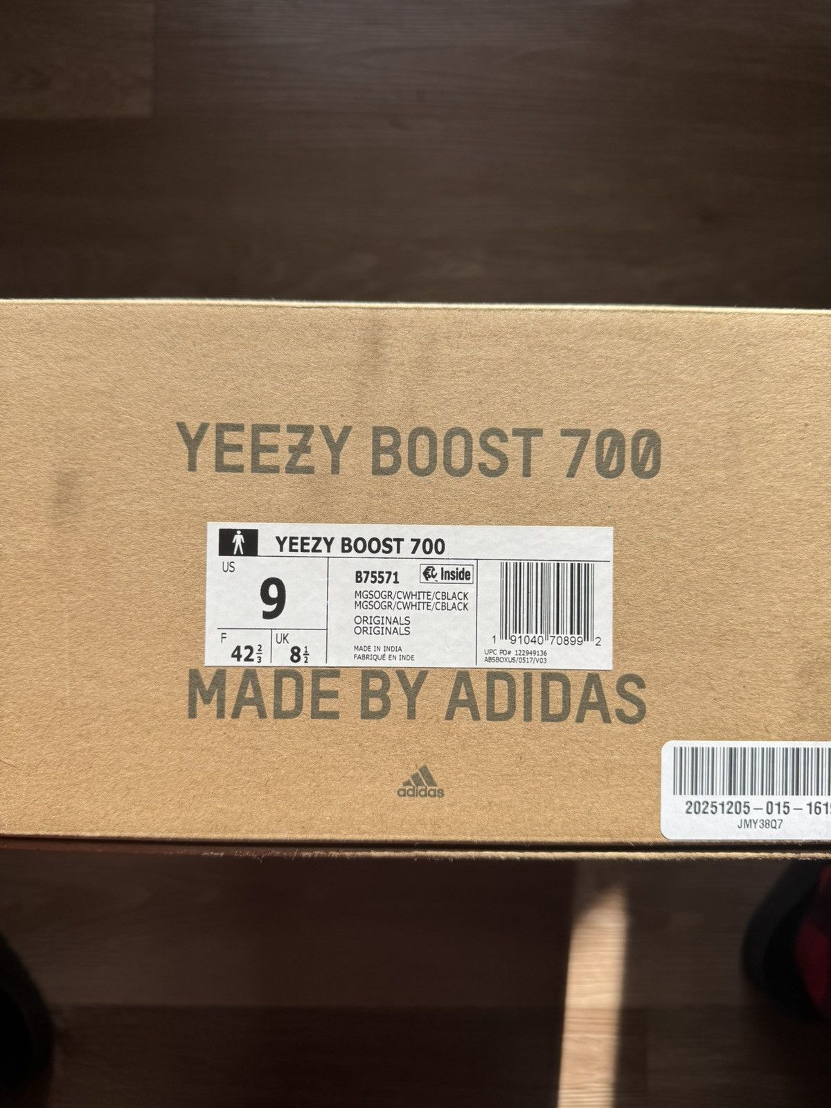 Yeezy Yeezy 700 Waverunner Size US 9 / EU 42 - 8 Thumbnail