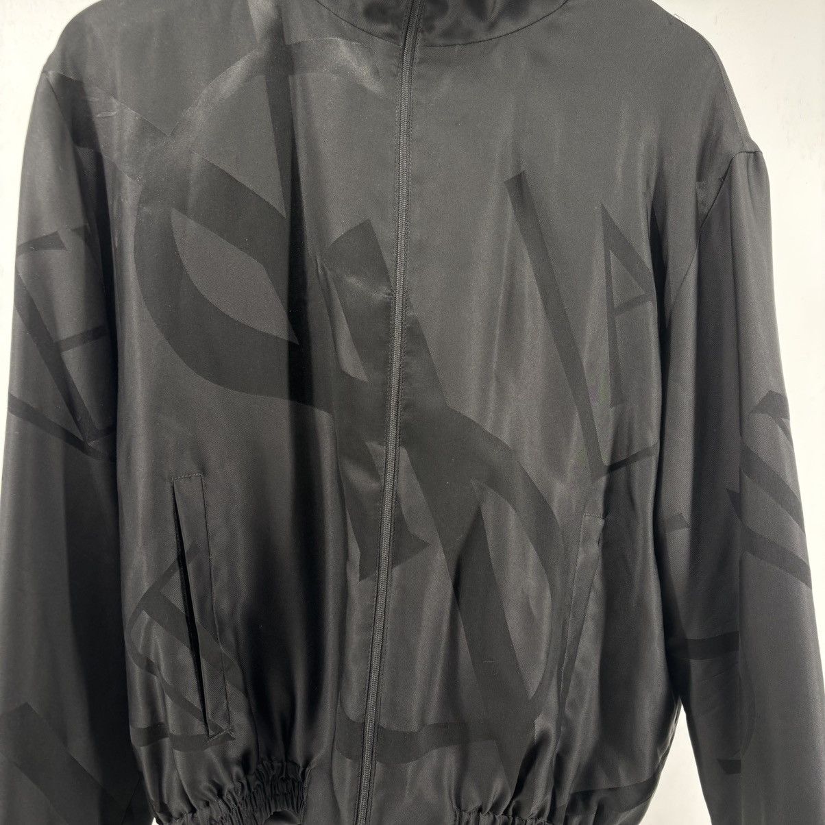 Saint Laurent Paris Saint Laurent Paris Black Silk Teddy Cassandre Size US L / EU 52-54 / 3 - 3 Thumbnail
