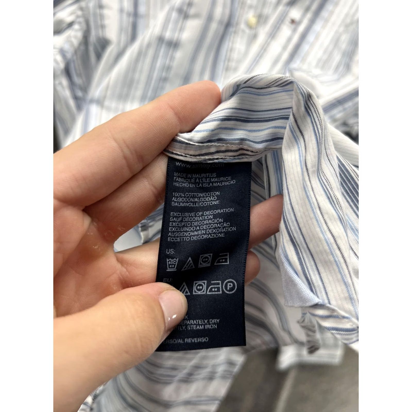 Tommy Hilfiger Tommy Hilfiger Shirt Mens Large Blue Striped Long Sleeve Button-Down Casual Size US L / EU 52-54 / 3 - 2 Thumbnail