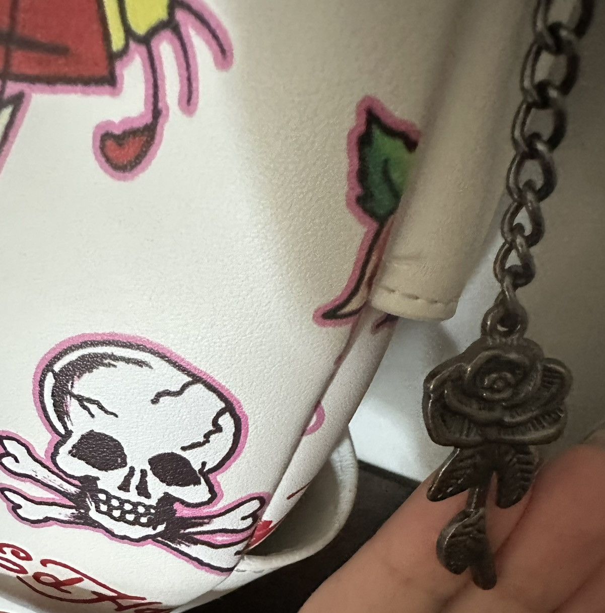 Ed Hardy Ed Hardy White Rose Heart Hobo Shoulder Bag Size ONE SIZE - 4 Thumbnail
