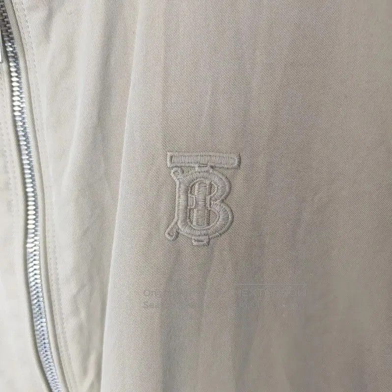 Burberry Burberry Women's Khaki Cotton Jacket for Spring. Size L / US 10 / IT 46 - 2 Thumbnail