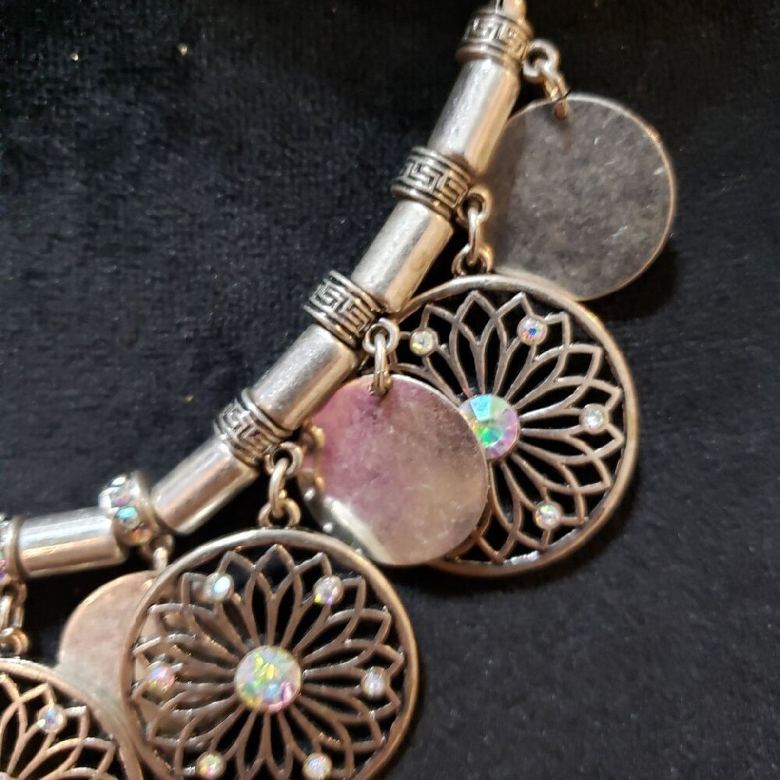 The Unbranded Brand Womens Silver Tone Discs Dreamcatchers Choker Necklace Size ONE SIZE - 4 Thumbnail