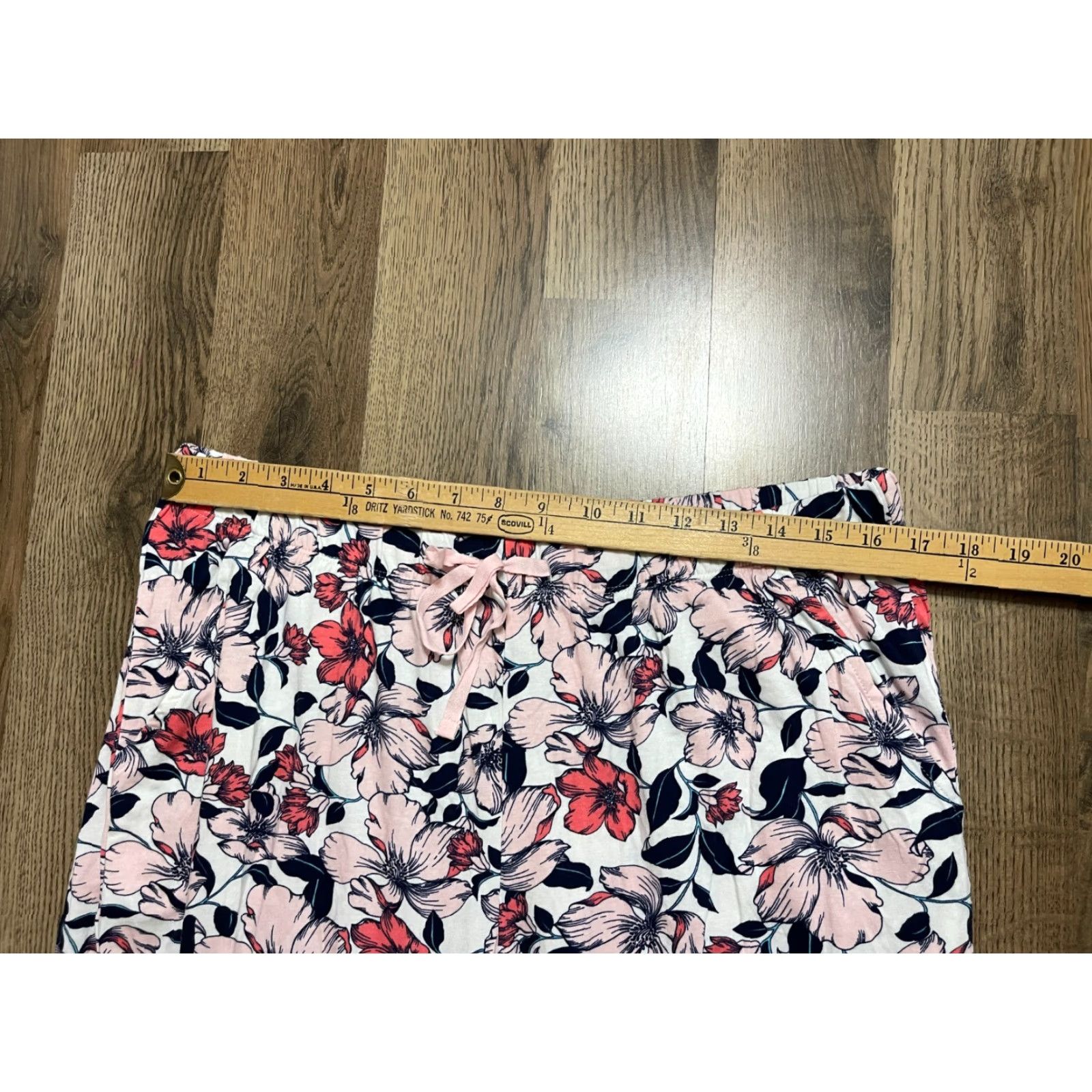 Liz Claiborne Liz Claiborne Womens Large Capris Lounge Pants, Multicolor Floral Sleepwear, Colorful Capris Womens Size 36" / US 14 / IT 50 - 5 Thumbnail