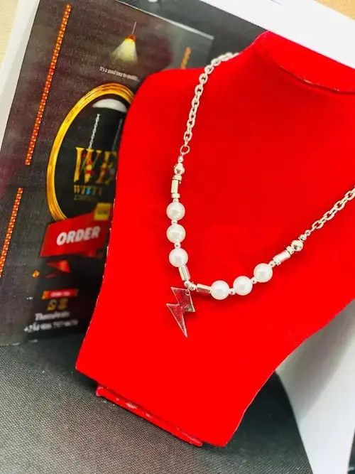 Jewelry Choker Neck Lightning Shape Pendant Necklace Size ONE SIZE - 4 Thumbnail