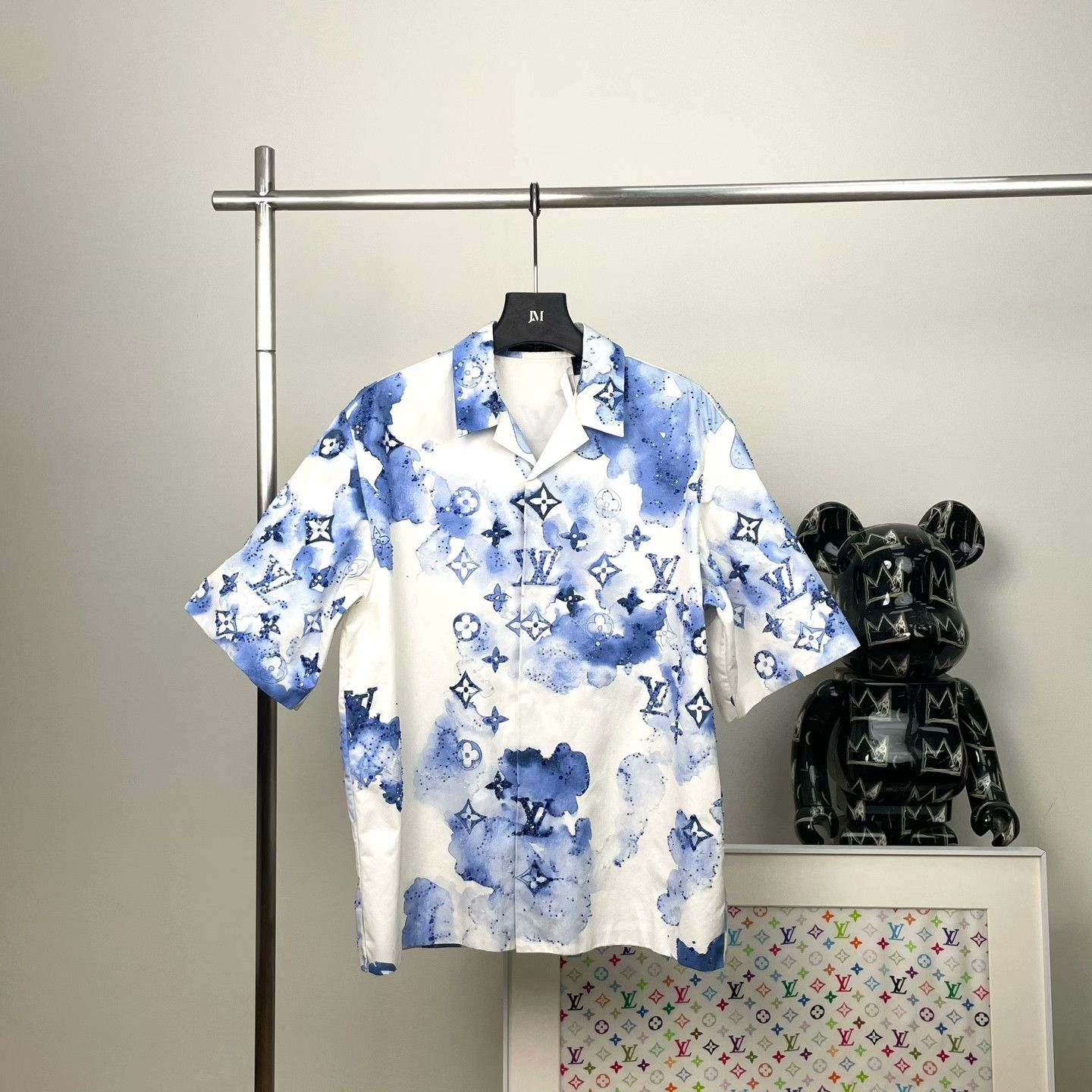 Louis Vuitton Louis Vuitton Printed Shirt l Men Size US L / EU 52-54 / 3 - 1 Thumbnail