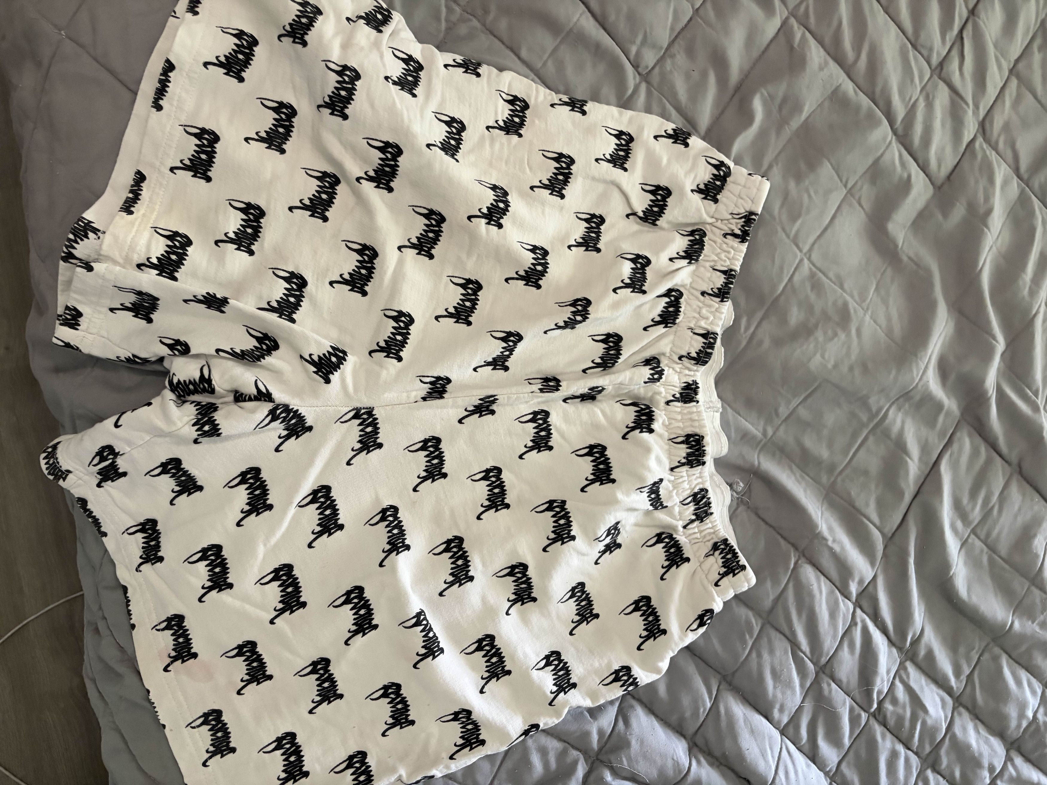 Revenge Revenge All Over Shorts Size US 38 / EU 54 - 2 Thumbnail
