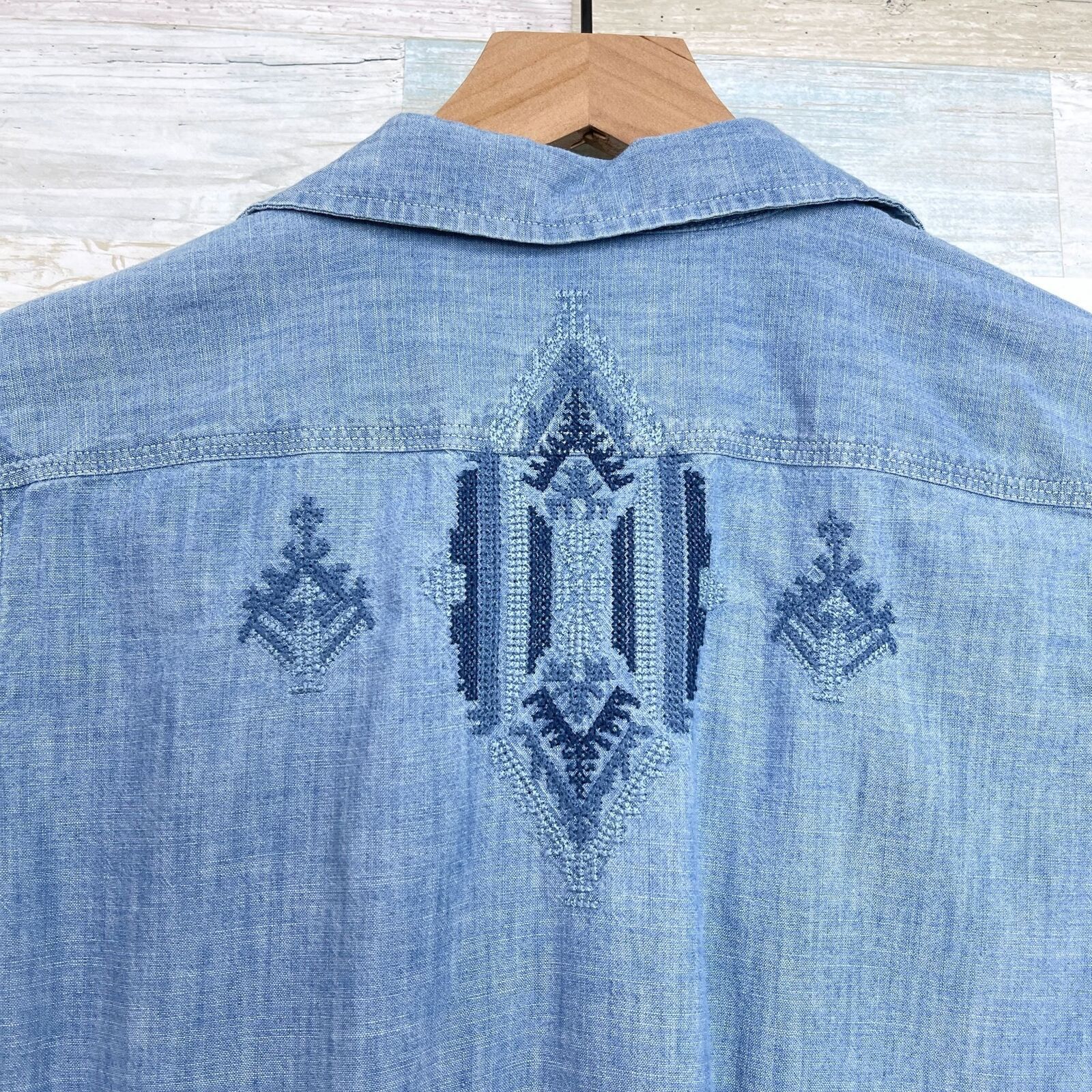 Lauren Ralph Lauren LRL Ralph Lauren Southwestern Embroidered Chambray Shirt Size XS / US 0-2 / IT 36-38 - 6 Thumbnail
