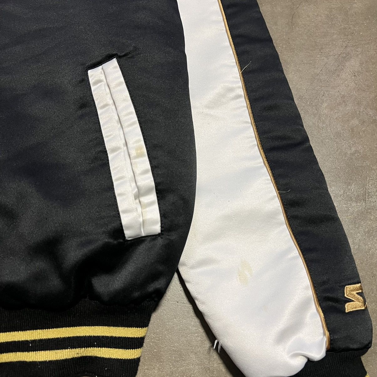 Starter Vintage Toronto Raptors Starter Satin Bomber Jacket Varsity Size US S / EU 44-46 / 1 - 5 Thumbnail