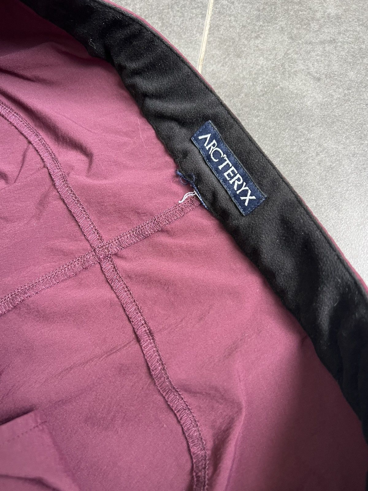 Arc'teryx Arcteryx long shorts Size US 31 - 8 Thumbnail