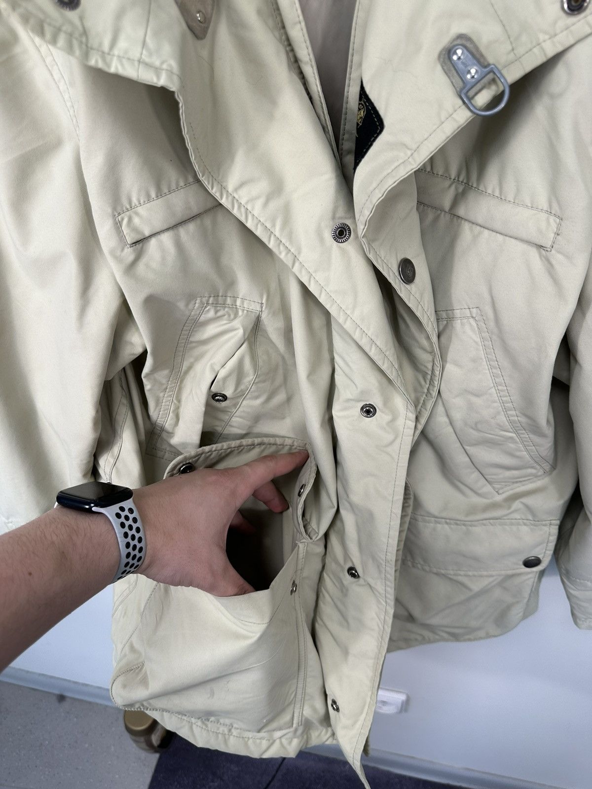 Fay Vintage Fay Stadium For Ema Cream Luxury Nylon Coat Jacket Size US L / EU 52-54 / 3 - 13 Thumbnail