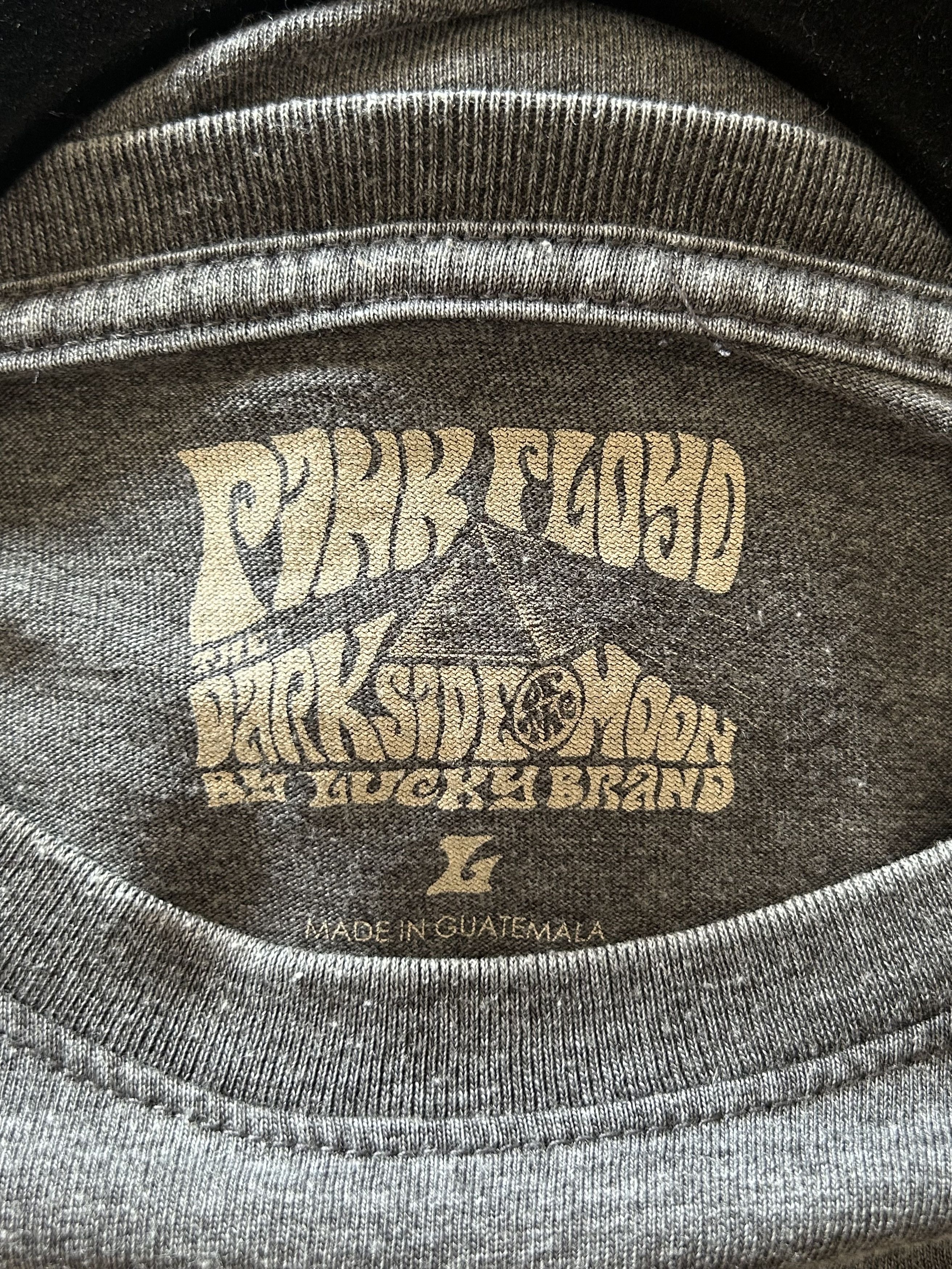 Lucky Brand Pink Floyd “Dark Side of the Moon” tee Size US L / EU 52-54 / 3 - 3 Thumbnail
