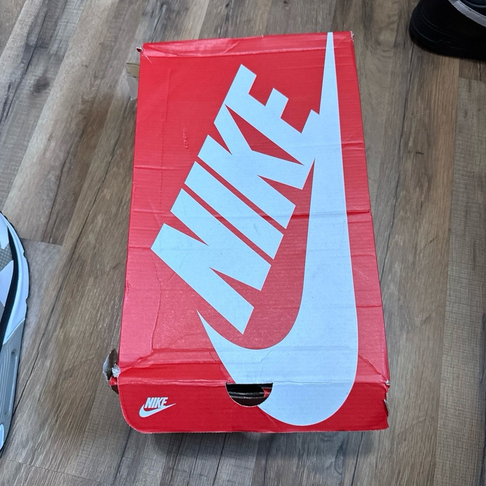 Nike Nike Air Max 90 Drift Size US 13 / EU 46 - 9 Thumbnail