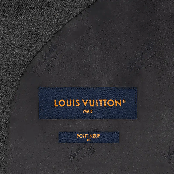 Louis Vuitton Double-Breasted Cashmere and Wool Blend Pont Neuf Jacket Size 52L - 5 Thumbnail