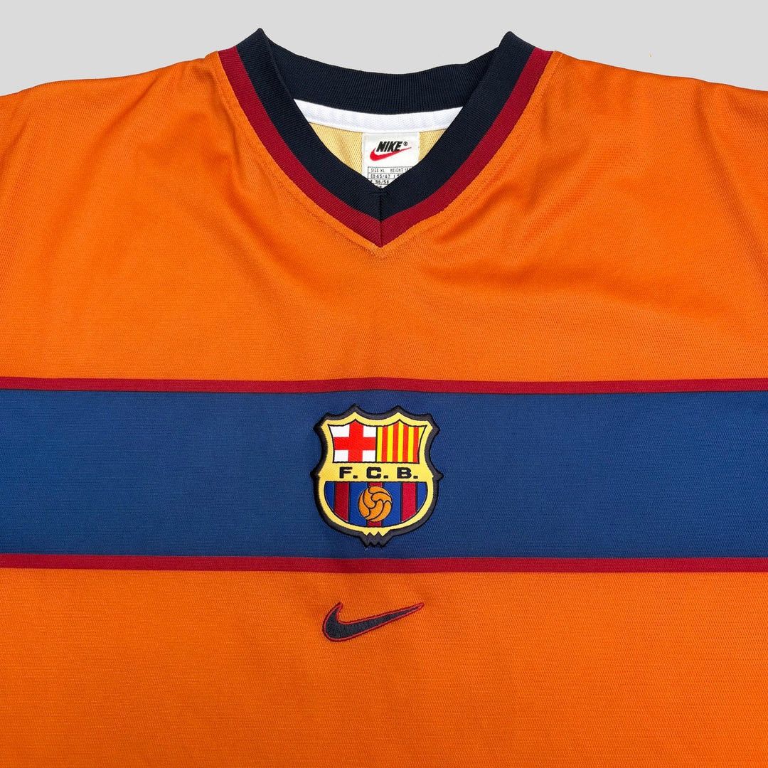Nike FC Barcelona Nike 98 99 90s Vintage Rare Barça Third Jersey Size US XL / EU 56 / 4 - 2 Thumbnail