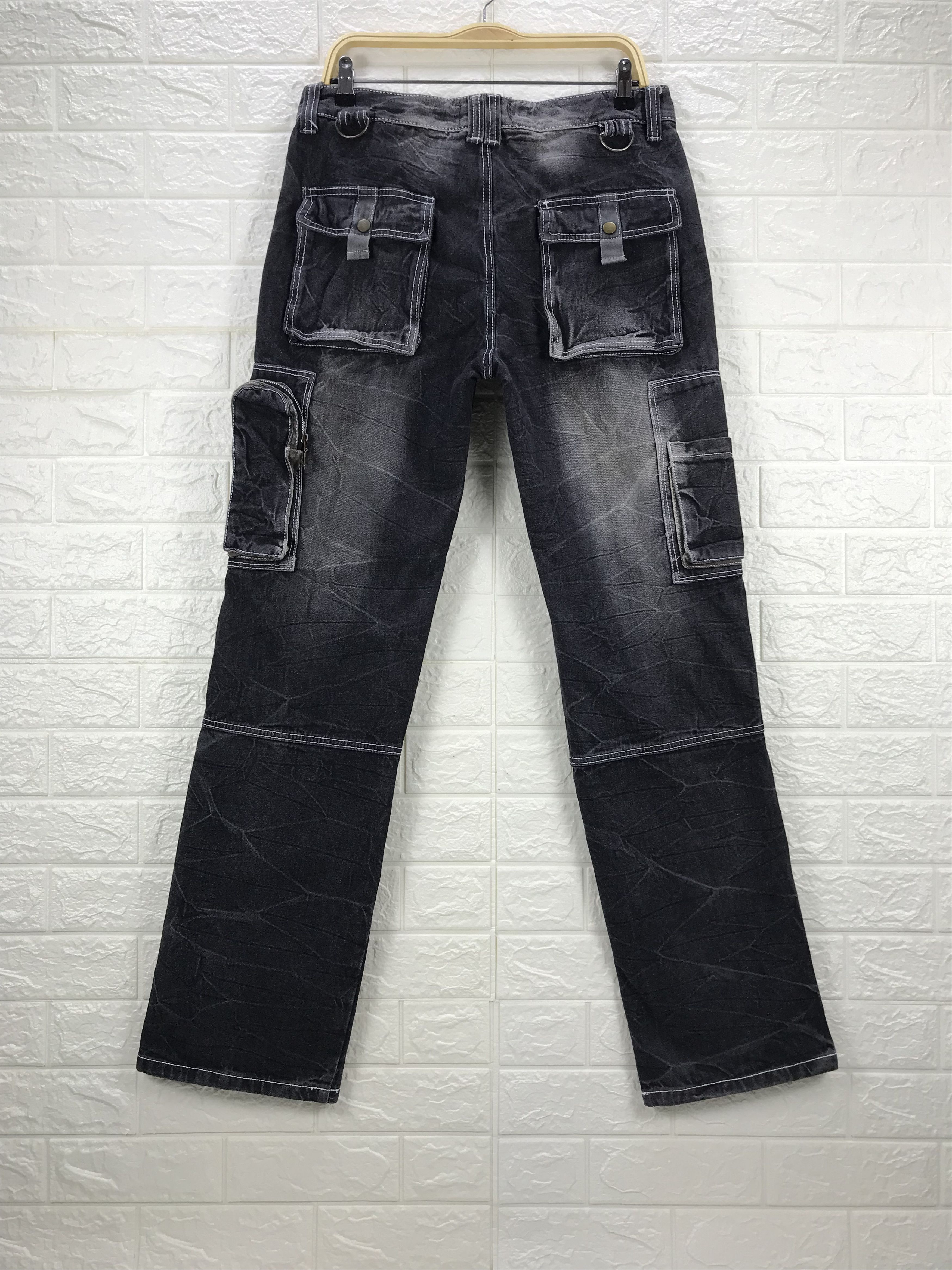 Urban Outfitters Vintage Japanese Urban Seditionaries Faded Black Cargo Jeans Size US 34 / EU 50 - 5 Thumbnail