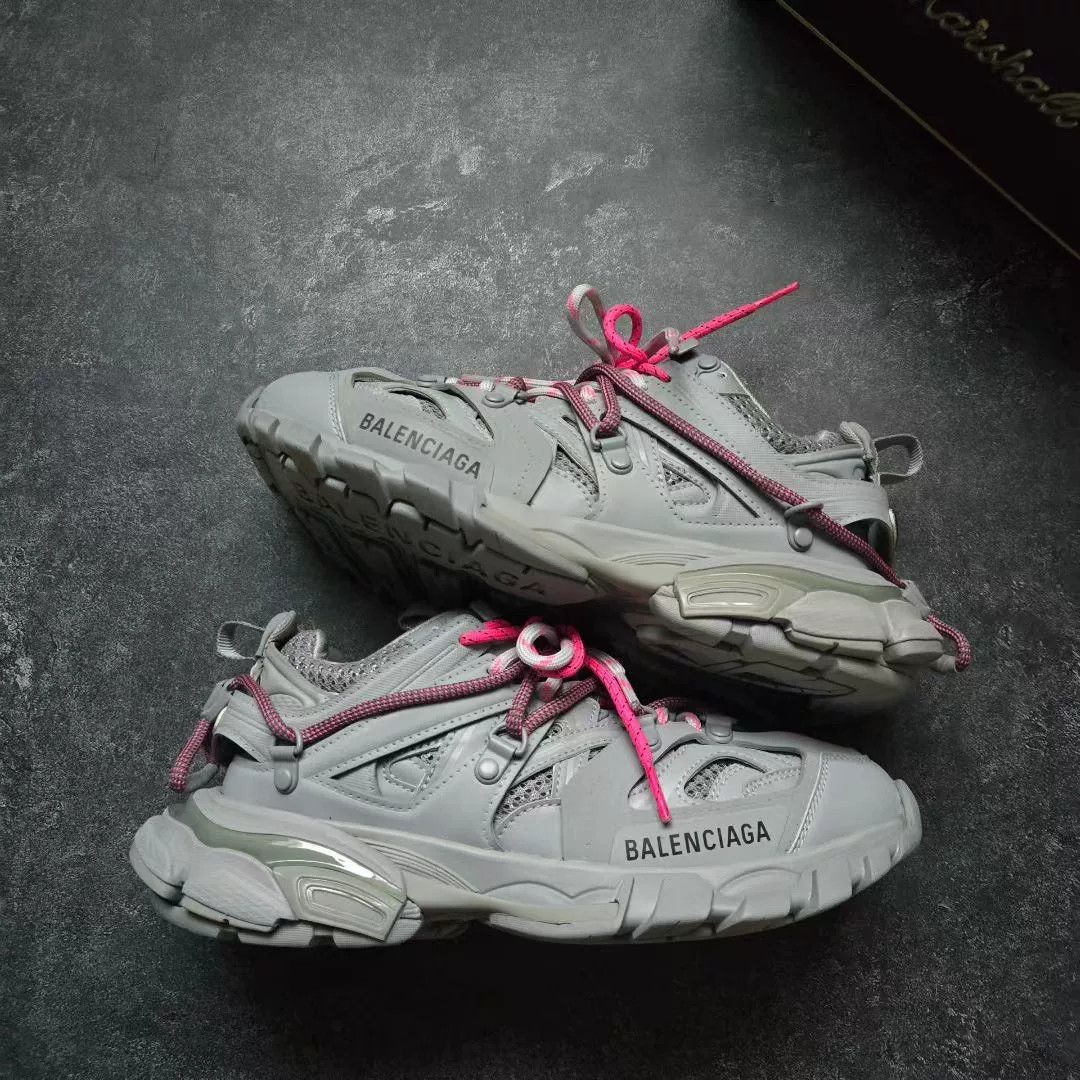 Balenciaga Balenciaga Pink Lowtop Sneakers 37 Women Size US 6.5 / IT 36.5 - 1 Thumbnail