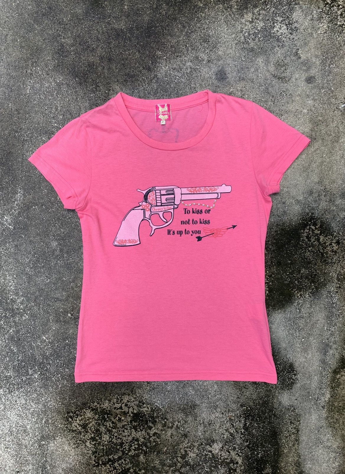 Japanese Brand Vintage Chesty Killer Japan Girl Gun Top Tee Pink Size S / US 4 / IT 40 - 1 Thumbnail