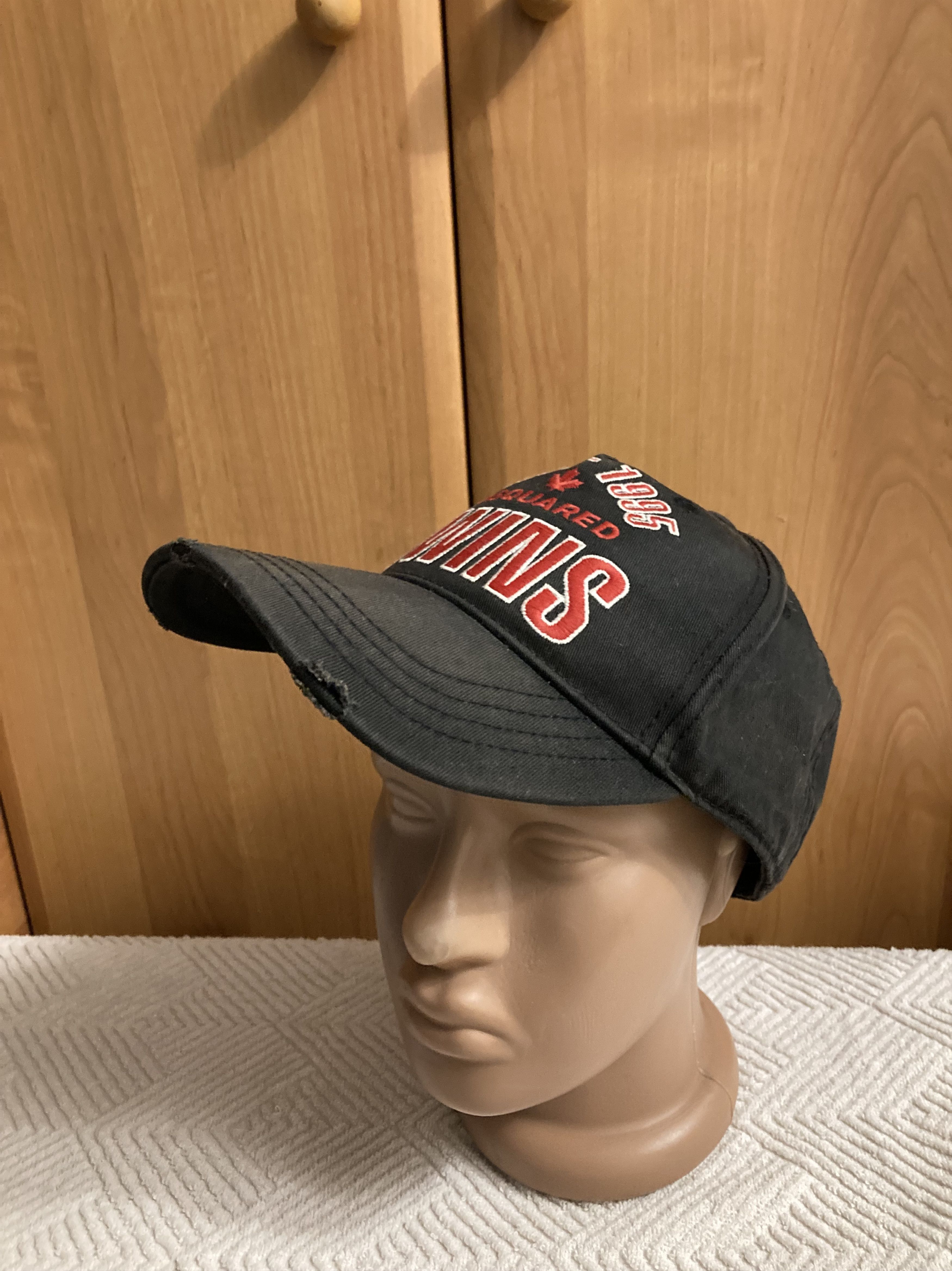 Dsquared2 Dsquared2 DSQ Twins Destroyed Cap Distressed Faded Black Size ONE SIZE - 2 Thumbnail