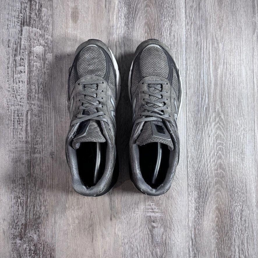 New Balance NEW BALANCE • 990 V5 "MiUSA Grey White" (13M) Size US 13 / EU 46 - 12 Thumbnail