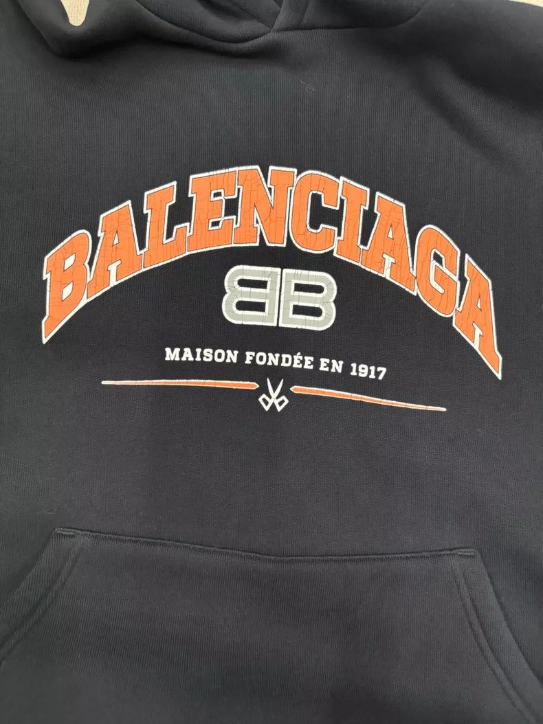 Balenciaga Balenciaga Alphabetic printed hooded pullover long sleeve Size US L / EU 52-54 / 3 - 3 Thumbnail