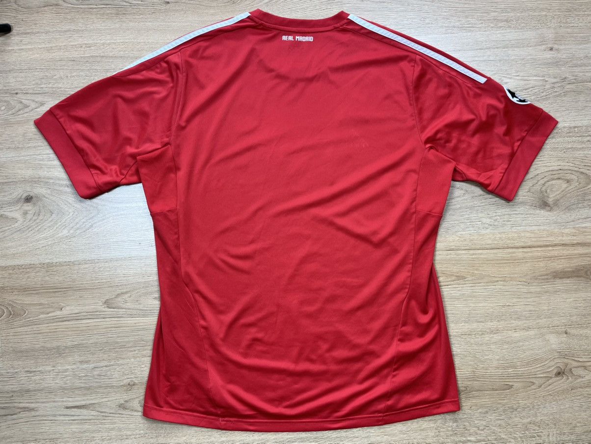 Adidas Adidas Real Madrid 2011-12 Third Kit Red T-Shirt Jersey Size US XL / EU 56 / 4 - 20 Thumbnail