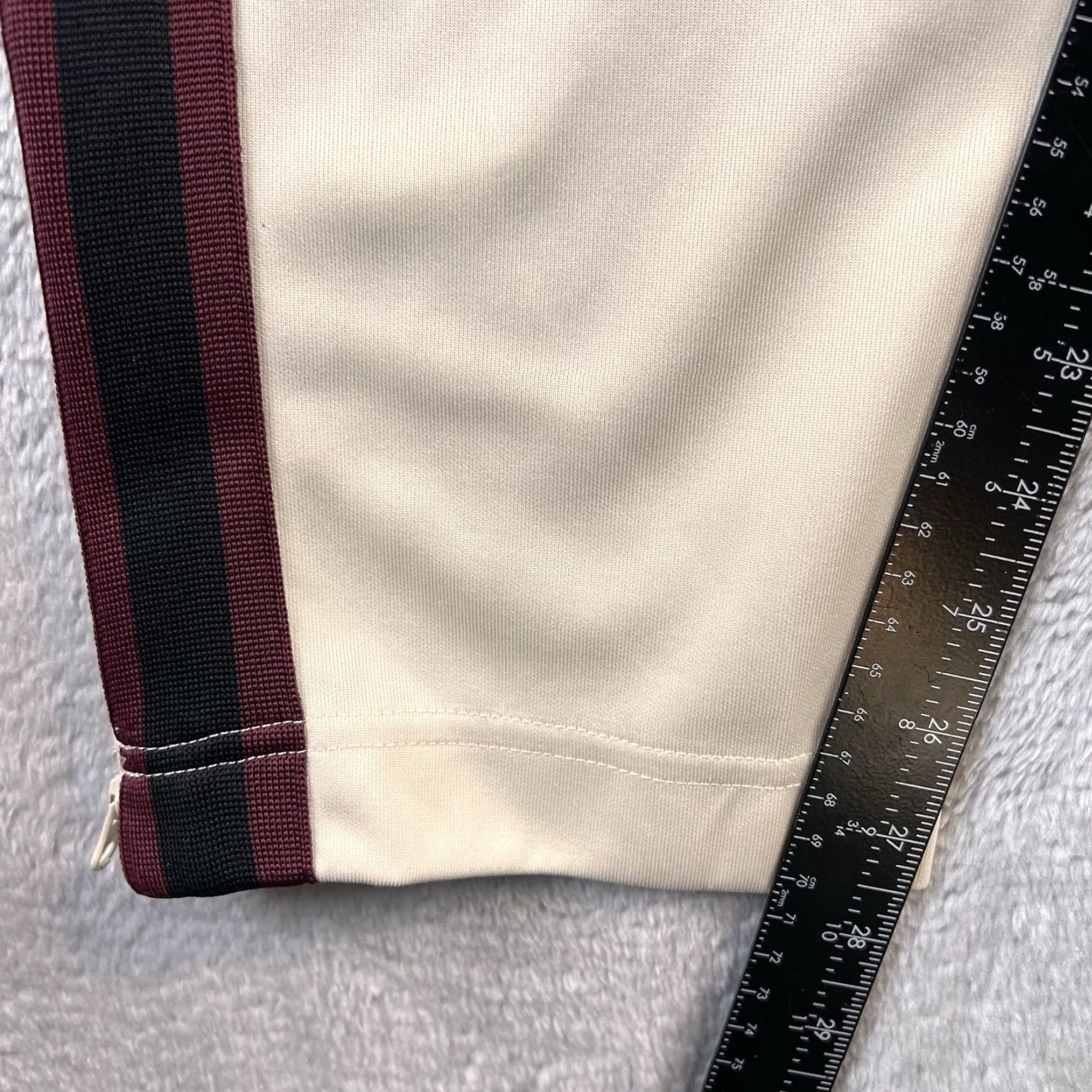 Nike NIKE Tribute Track pants Men XL Ivory Burgundy & Black Stripe AR2246-271 Tracksuit Activewear Mens XL Red Size 46R - 6 Thumbnail