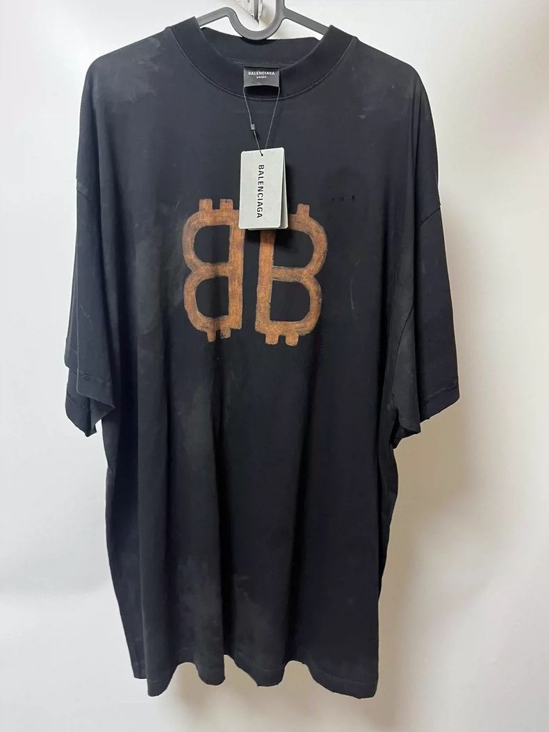 Balenciaga Balenciaga Black Bitcoin Short Sleeve T-shirt - dmc Size US M / EU 48-50 / 2 - 1 Thumbnail