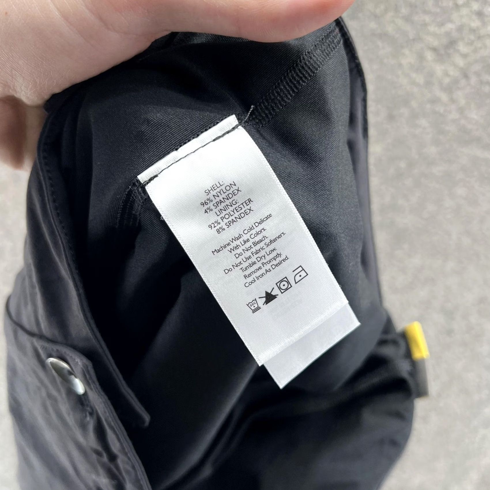 Eddie Bauer Eddie Bauer Skort Womens 4 Black Stretch Outdoor Hiking Travel Pockets Casual Skort Size 27" / US 4 / IT 40 - 2 Thumbnail