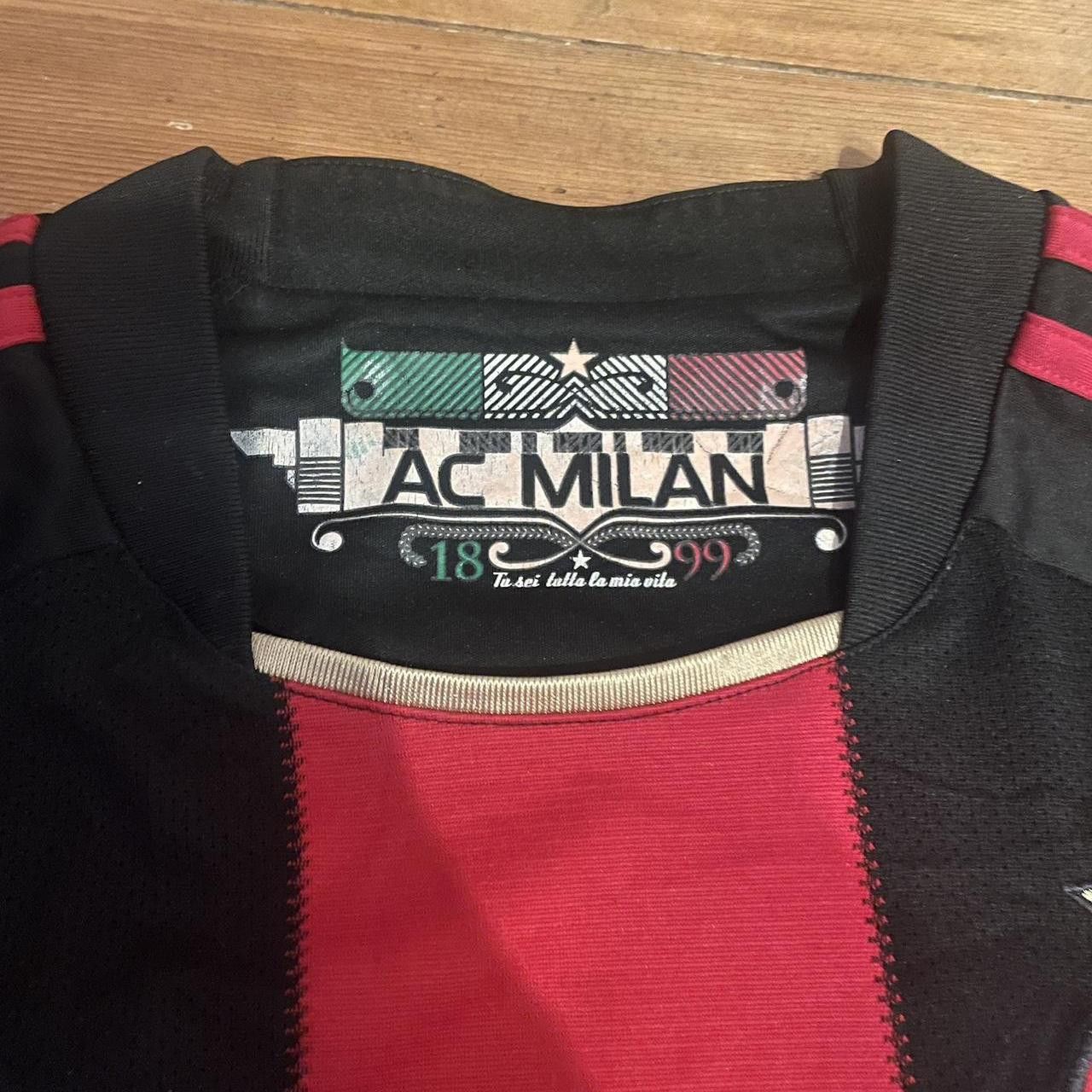 Adidas Ac Milan Fussball triko. Size US M / EU 48-50 / 2 - 2 Thumbnail