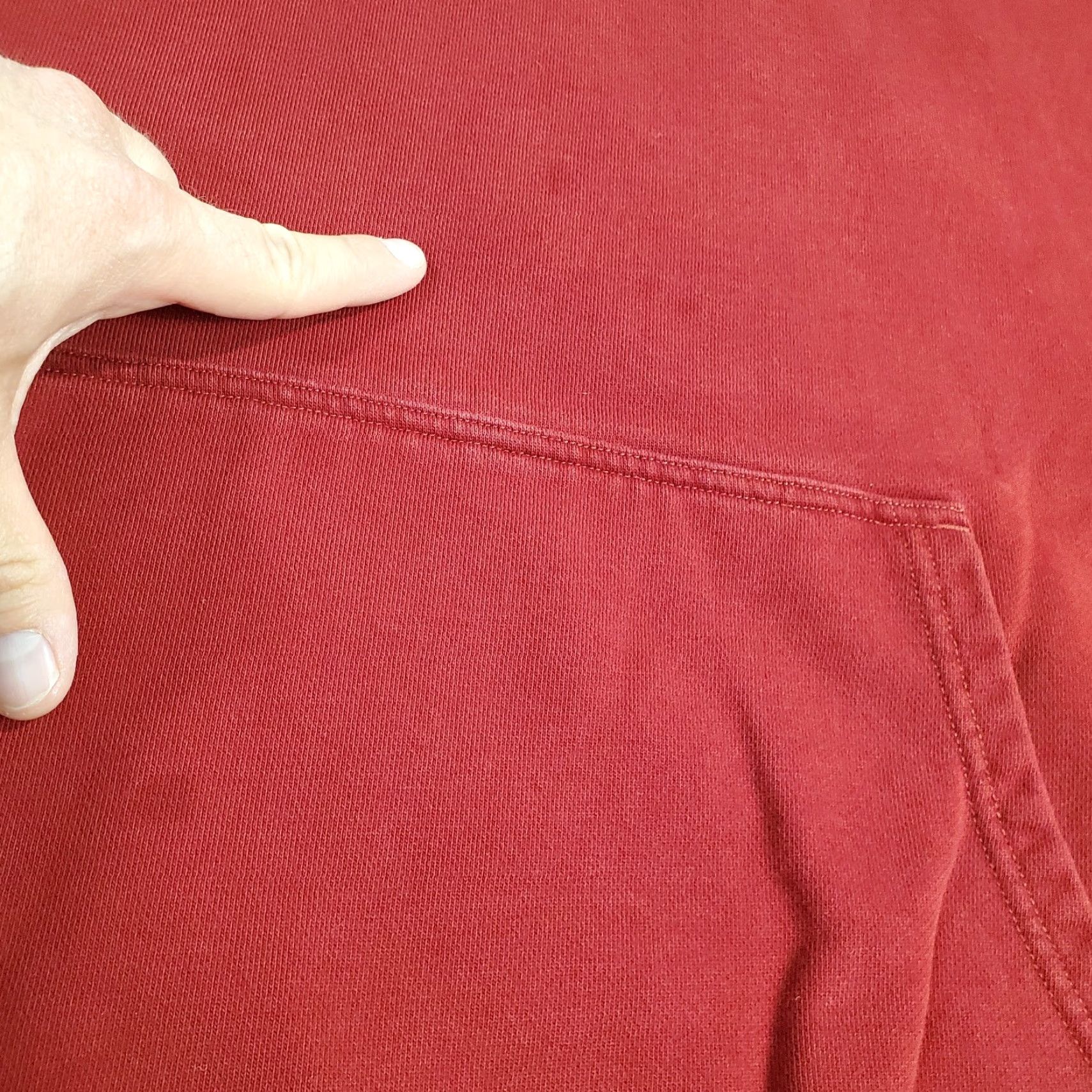 Logo 7 LTT Hoodie Mens 2XL Red Pullover Sweatshirt Logo Linus Tech Tips Size US XXL / EU 58 / 5 - 3 Thumbnail