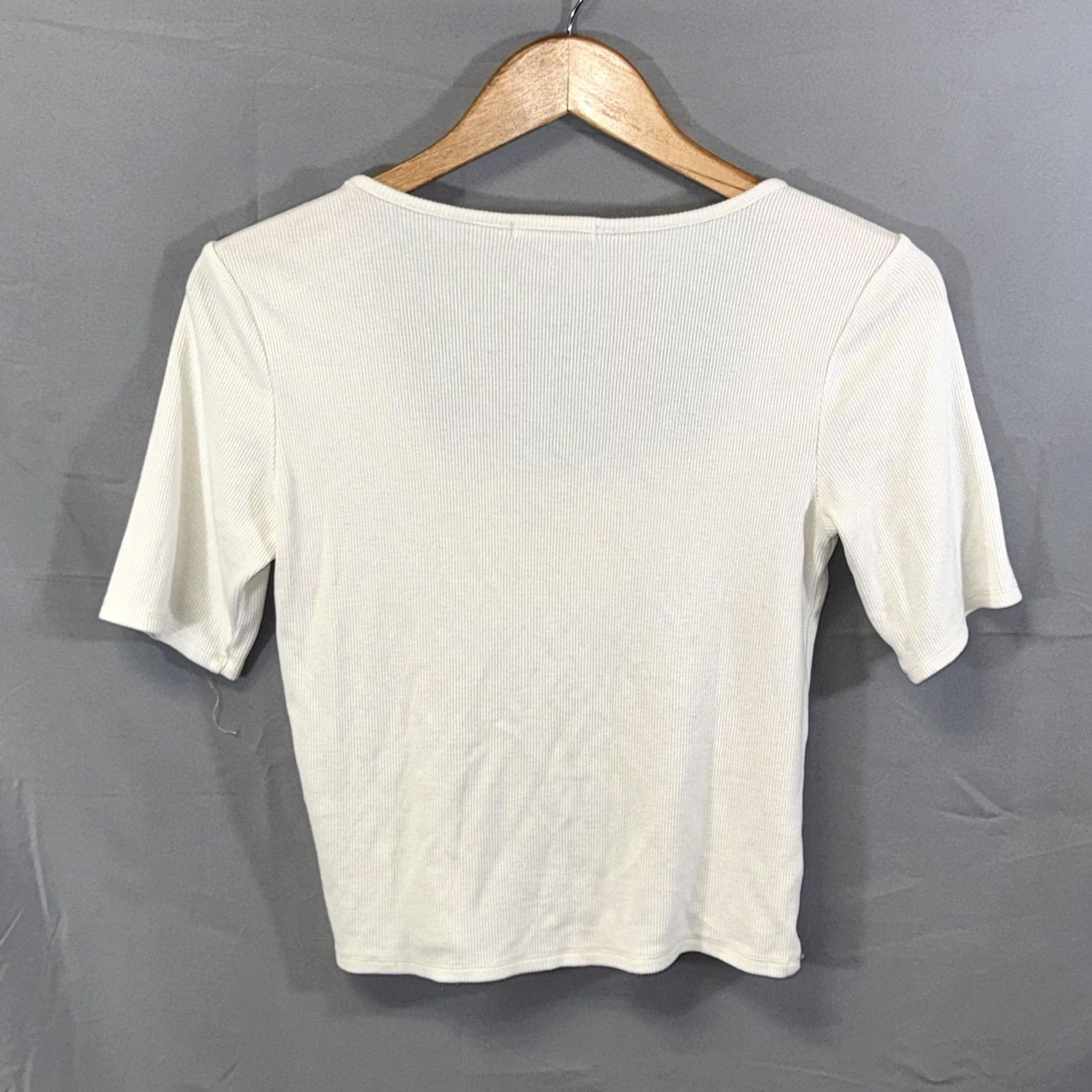 Marine Layer Marine Layer Shirt Womens Medium White Ribbed Square Neck Short Sleeve Tencel Shirt Women Cropped 90s Style White Mens Womens Boys Girls Size M / US 6-8 / IT 42-44 - 2 Thumbnail