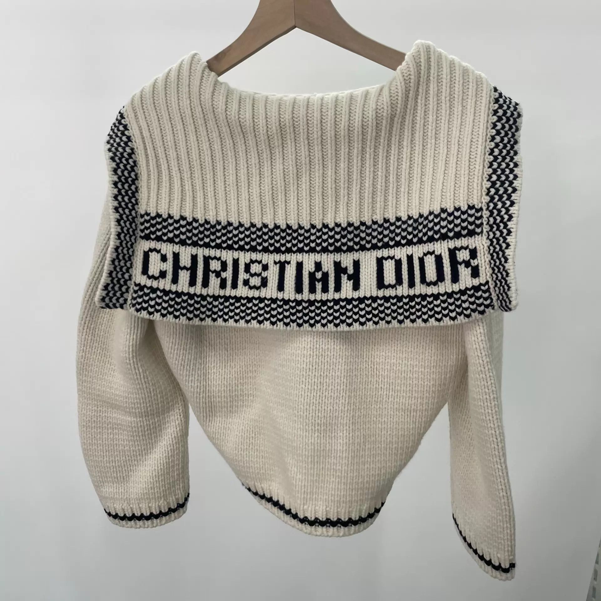 Dior Dior Navy Collar Wool Knit Top Size S / US 4 / IT 40 - 2 Thumbnail