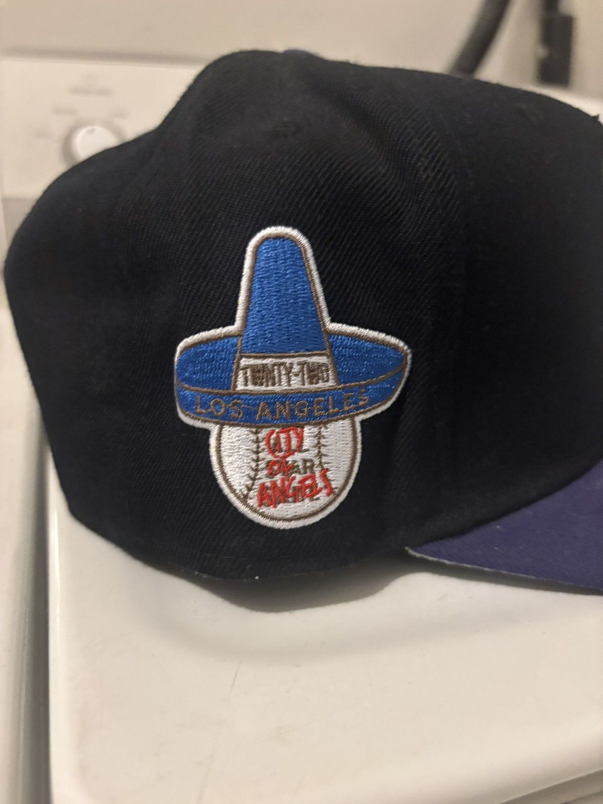TWNTY-TWO Twenty two Los Angeles snapback Kobe Nipsey Size ONE SIZE - 4 Thumbnail