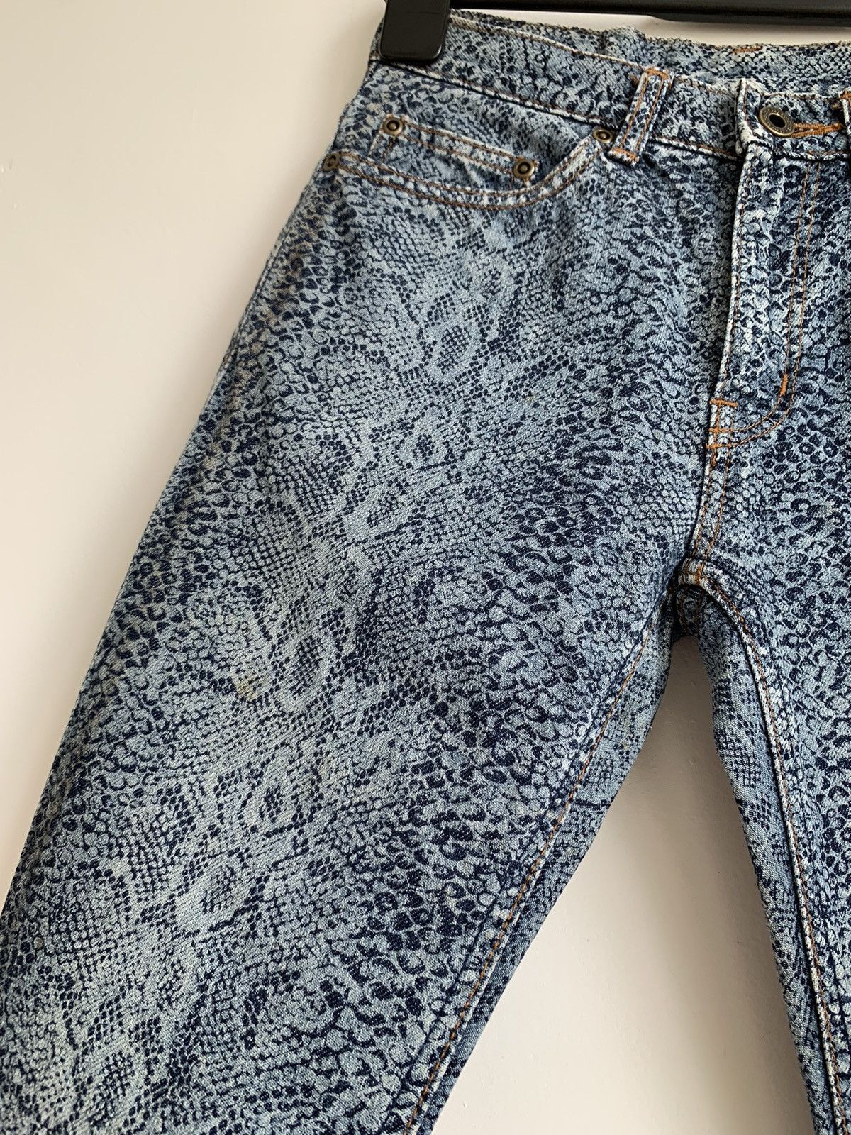 Hysteric Glamour 2000s Hysteric Glamour Snake Pattern Skinny Jeans Size US 26 / EU 42 - 10 Thumbnail
