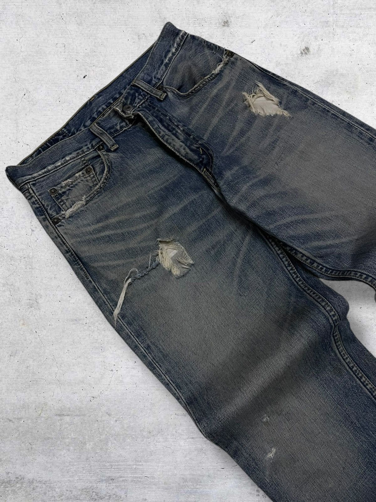 Levi's Vintage Clothing VINTAGE 502 LEVIS 90S DESIGNER USA DISTRESSED DIRTY OG DENIM Size US 29 - 7 Thumbnail
