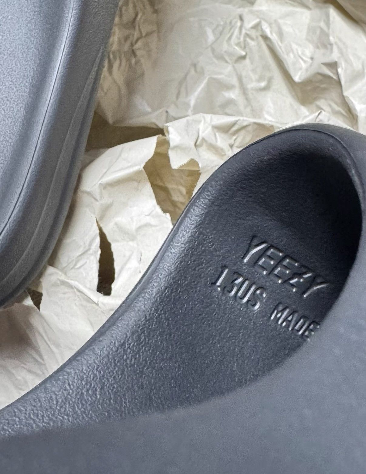 Adidas Adidas Yeezy Slide Onyx HQ6448 K37 Size US 13 / EU 46 - 4 Thumbnail