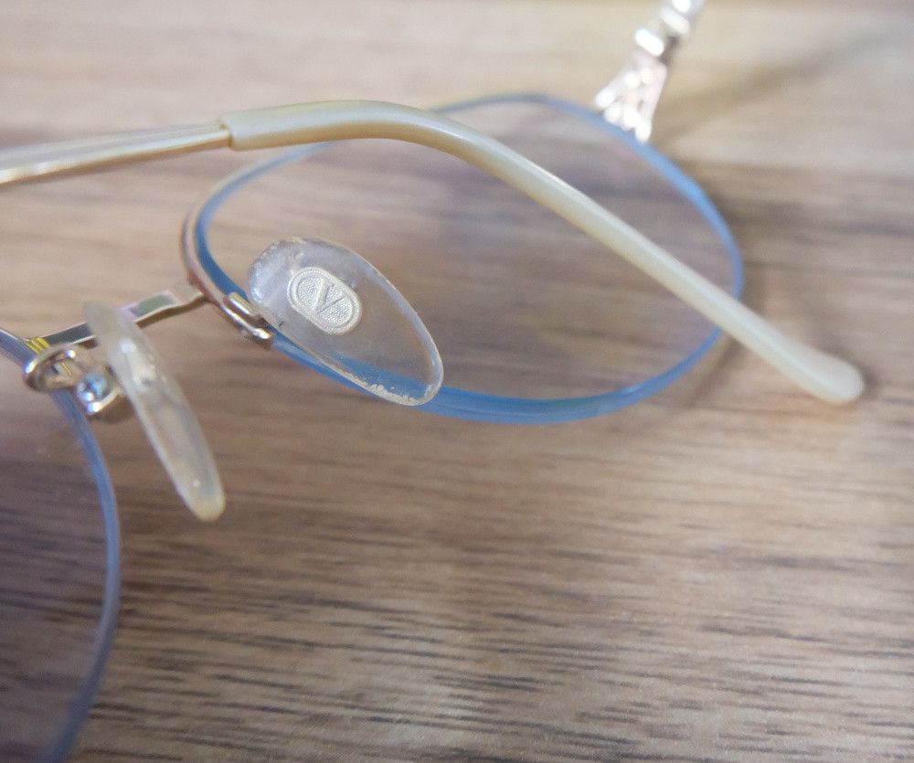 Vintage Valentino Garavani V95294 Half Rim Titanium Glasses Size ONE SIZE - 4 Thumbnail