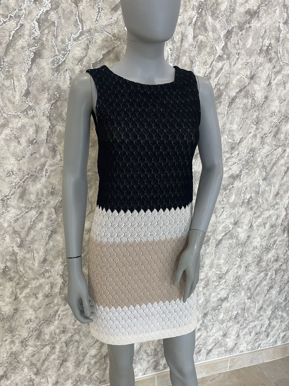 Missoni Missoni Women's Sleeveless Knit Mini Dress Chevron Pattern Size XS / US 0-2 / IT 36-38 - 3 Thumbnail