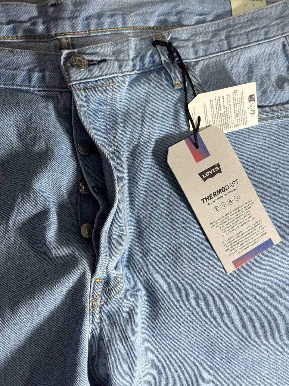 Levi's Levi’s 501 Thermodapt Jeans in Light Blue W40 L32 Size US 40 / EU 56 - 3 Thumbnail