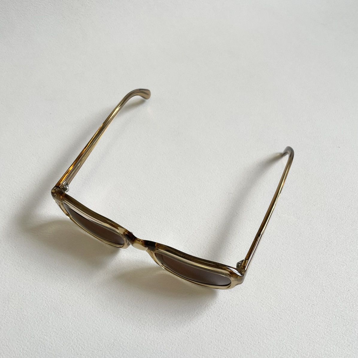 Cutler and Gross Translucent Honey Frame Vintage Sunglasses Size ONE SIZE - 15 Thumbnail
