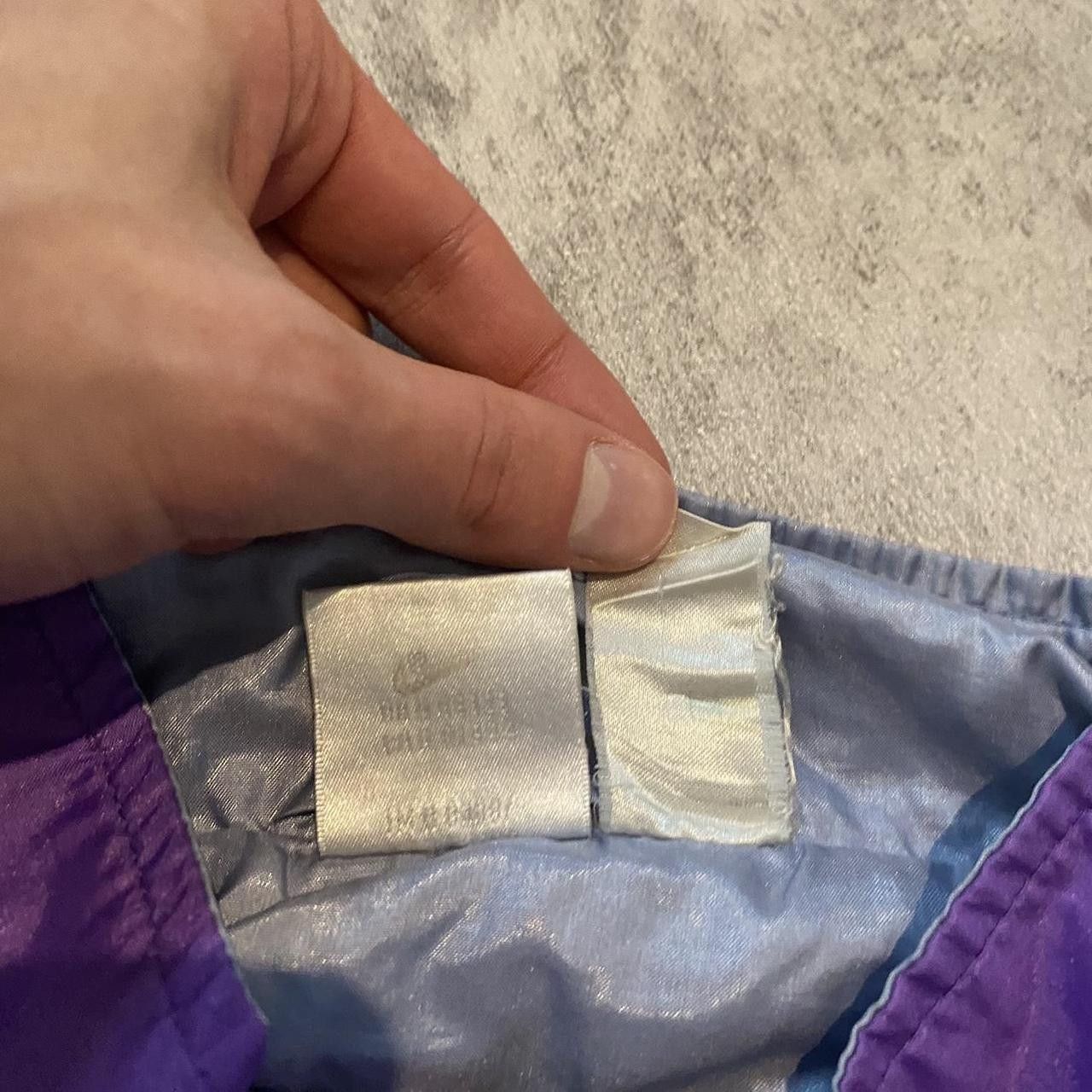 Nike 80s Nike windbreaker Boxy with unique purple, Size US L / EU 52-54 / 3 - 5 Thumbnail