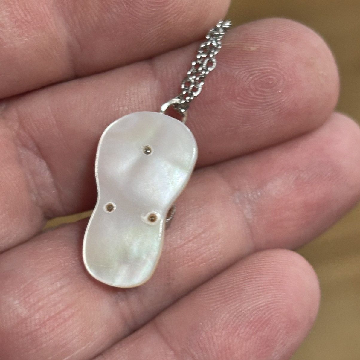 Handmade Handcrafted salvaged vintage mother of pearl sandal necklace Size ONE SIZE - 3 Thumbnail