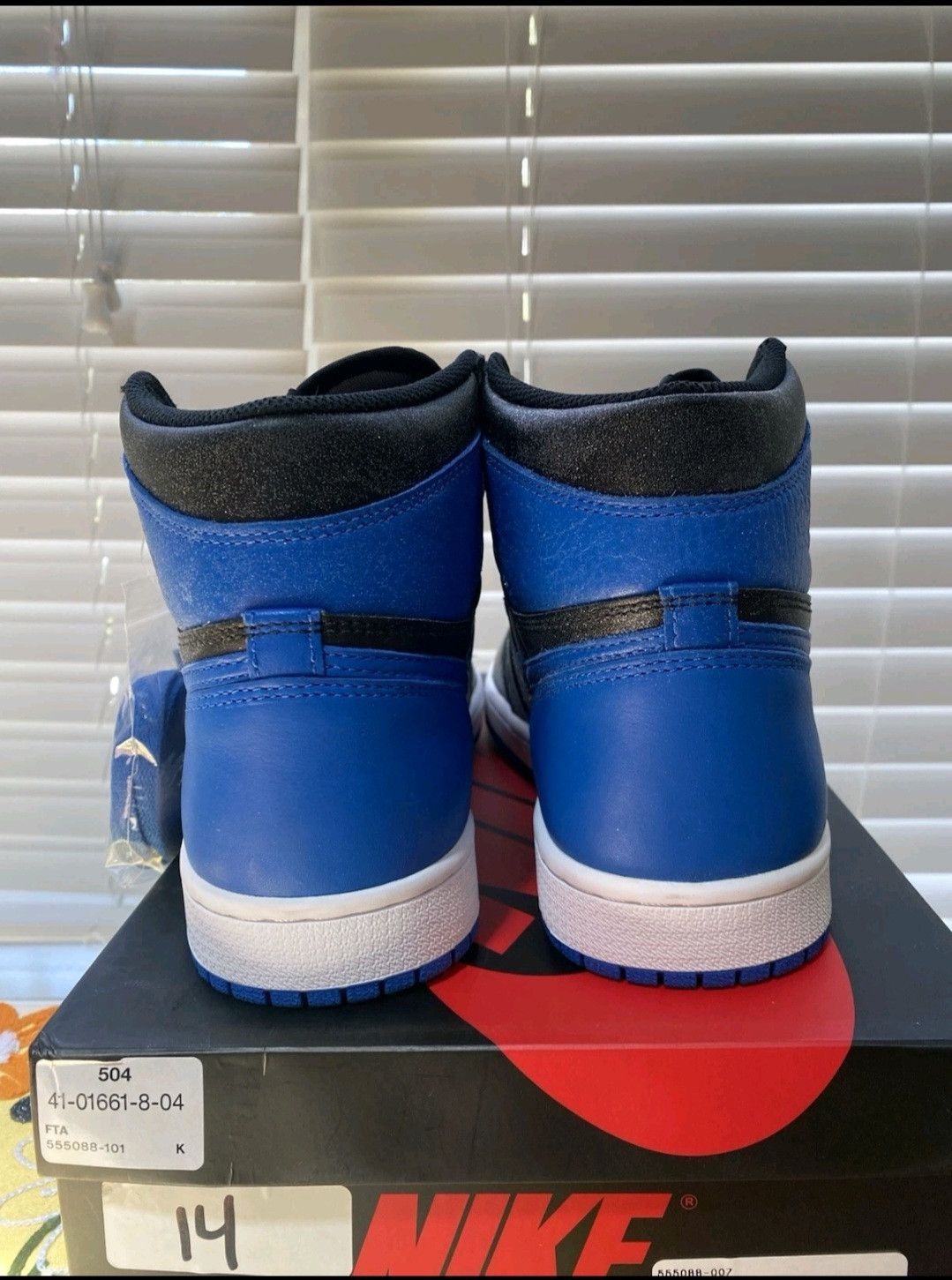 Jordan Brand Jordan 1 Retro High OG Royal 2017 Size 8 DS OG Box Size US 8 / EU 41 - 4 Thumbnail