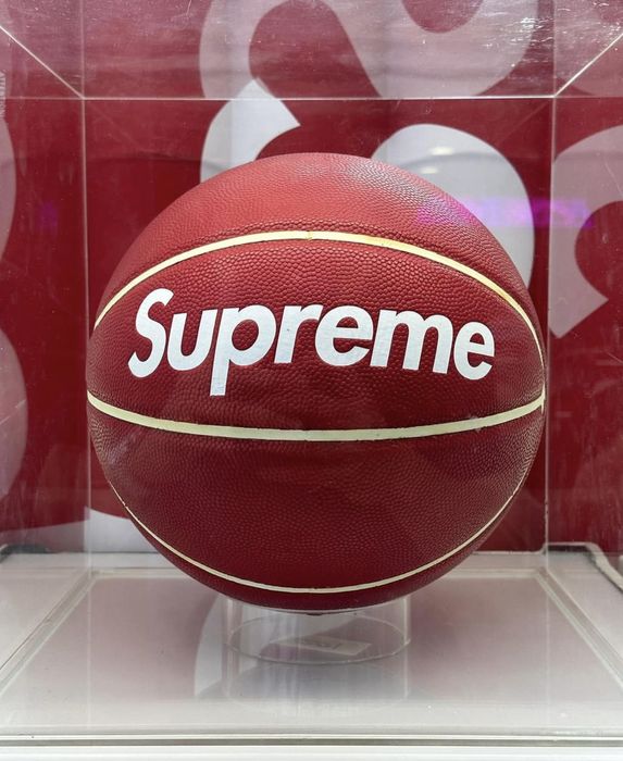 Supreme hotsell red basketball