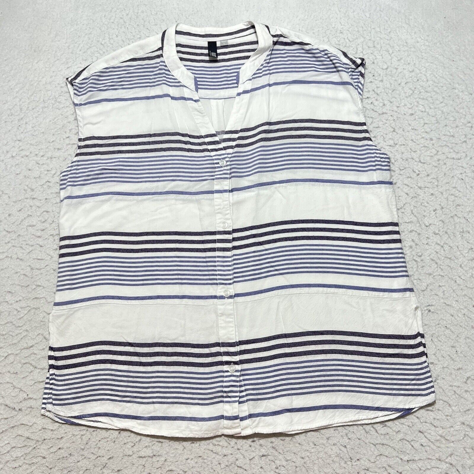 Nordstrom Kut From The Kloth Button Up Blue + White Striped Top Size L / US 10 / IT 46 - 1 Thumbnail