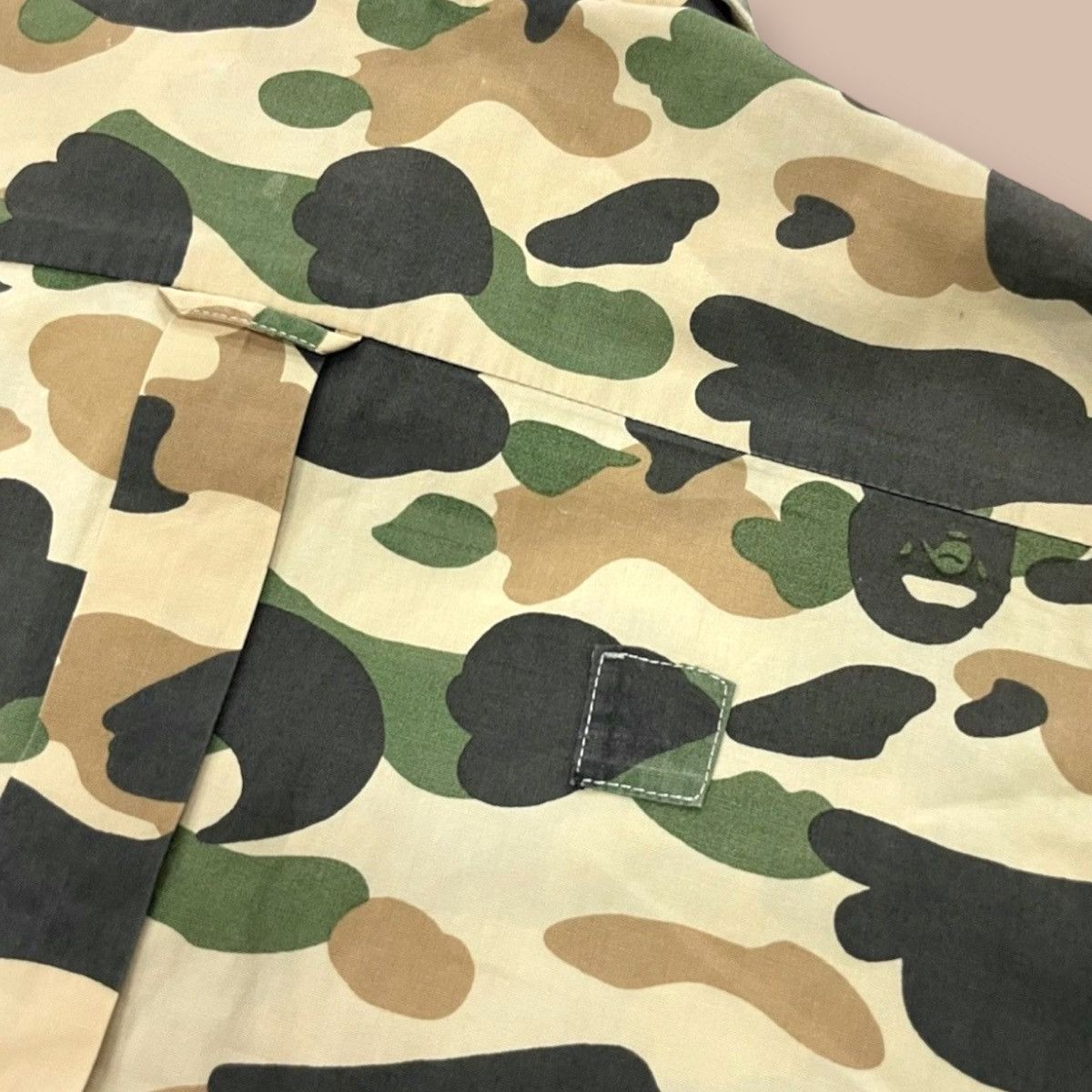 Bape A Bathing Ape Camo Button-up L/S Shirt Size US M / EU 48-50 / 2 - 19 Thumbnail