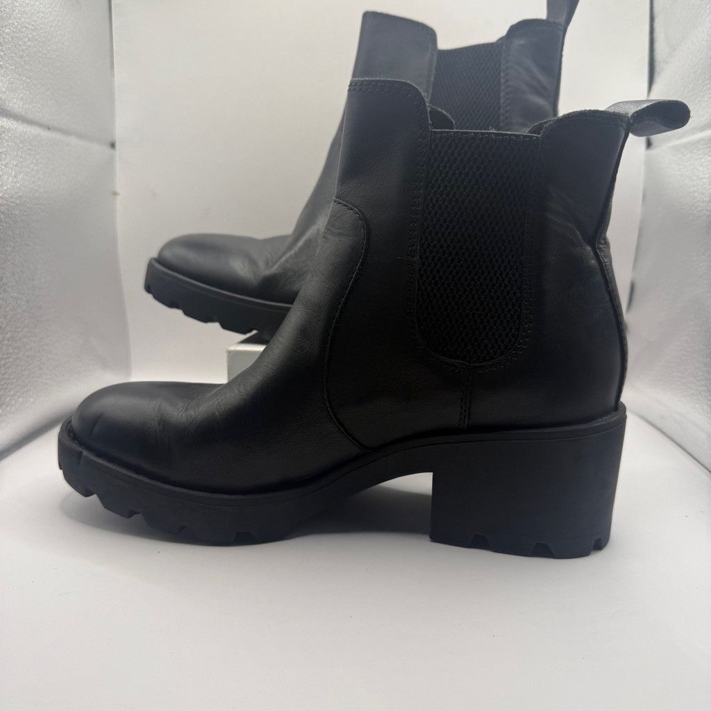 Born Women's Born Black Leather Chelsea Boots Size 7M Size US 7 / IT 37 - 1 Thumbnail